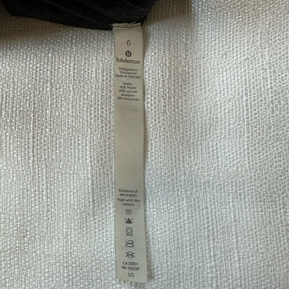 Lululemon Athletica Black and Gray High-Waisted Leggings - Picture 5 of 7